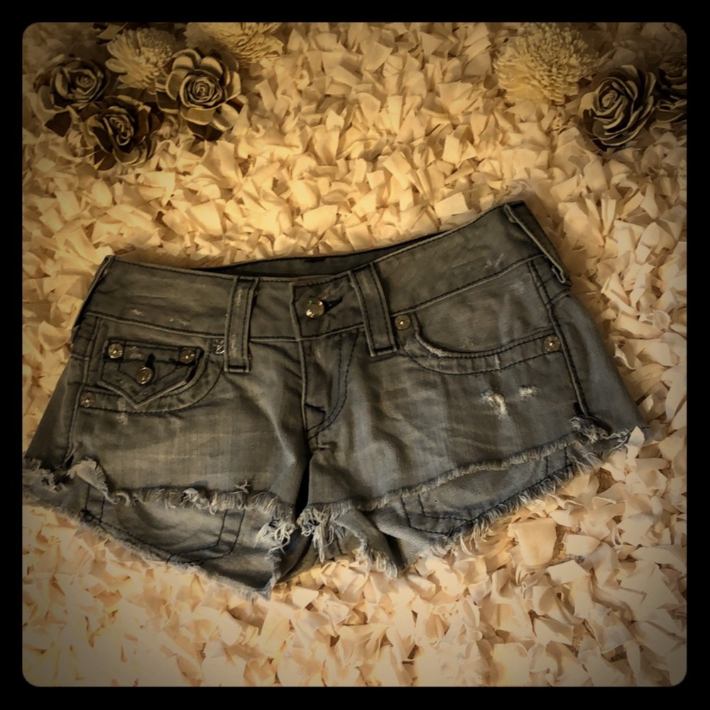 True Religion shorts! Sz 25
